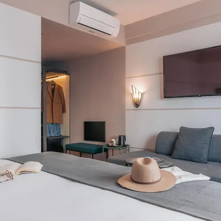 Pestana Vintage Center 4*