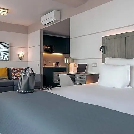 Hotel Pestana Vintage Center 4*