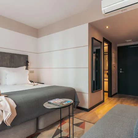 Pestana Vintage Center Hotel