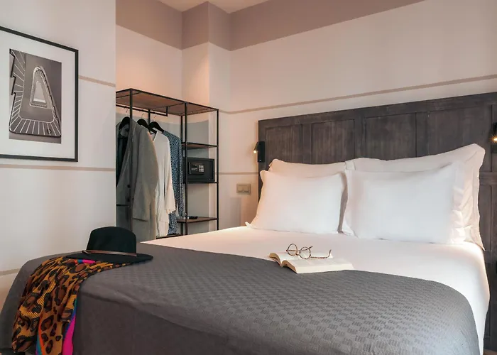 Hotel Pestana Vintage Center 4*