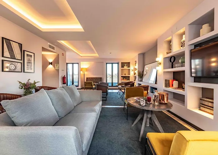 Pestana Vintage Center Hotel