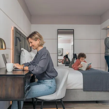 Hotel Pestana Vintage Center 4*