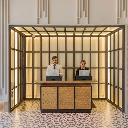 Hotel Pestana Vintage Center 4*